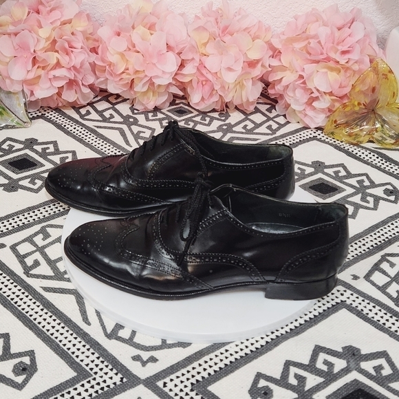 VITO RUFOLO Black Leather Wing Tip Oxfords Mens Size 8.5 M Italy main image 7